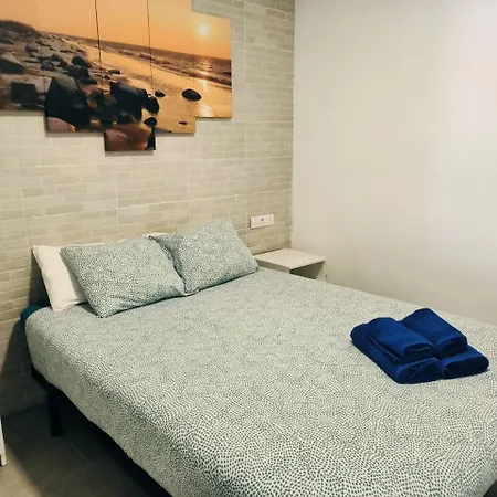 Puerto Del Carmen, Near Beach, Fast Wifi, Pool شقة بويرتو ذيل كارمين